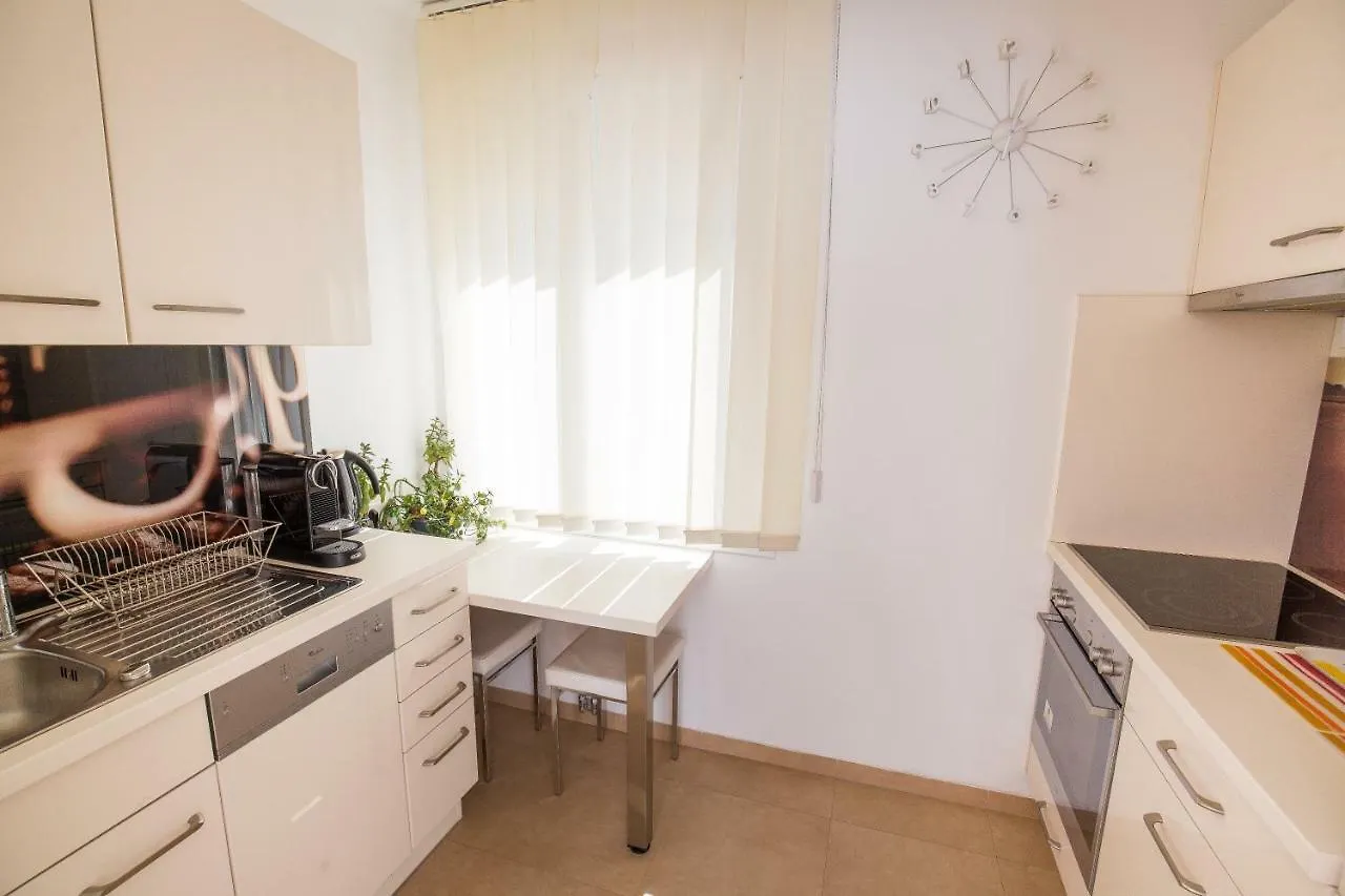 1010 Apartment By Nikolax Wien Österreich